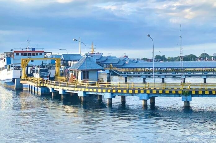 Pelabuhan Ketapang by yukbanyuwangi.co.id