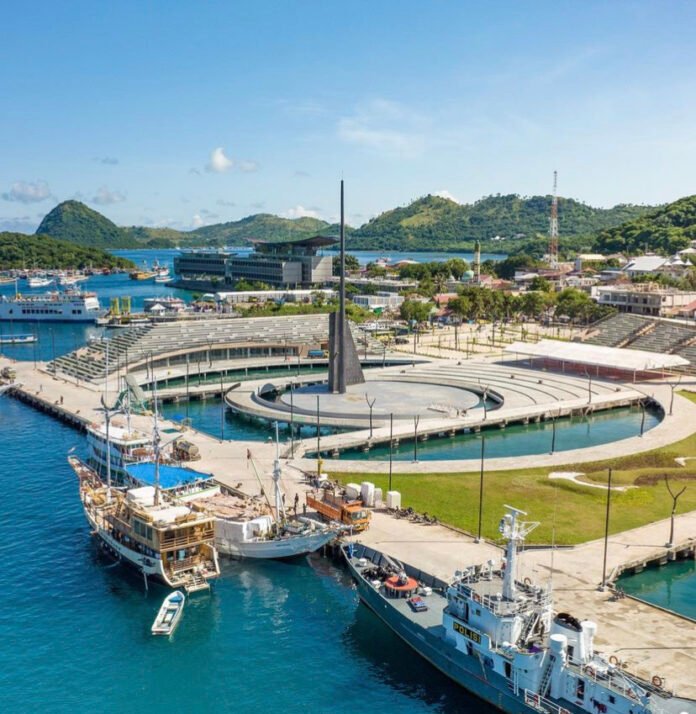 Pelabuhan waterfront city marina labuan bajo